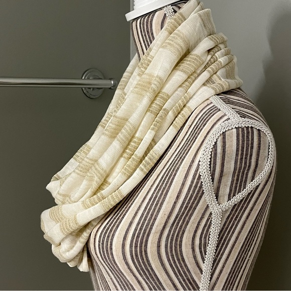 Chicos Womens White Gold Metallic Infinity Scarf Cotton Blend One Size - Picture 3 of 12